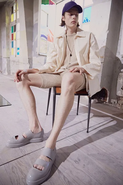 Look 3